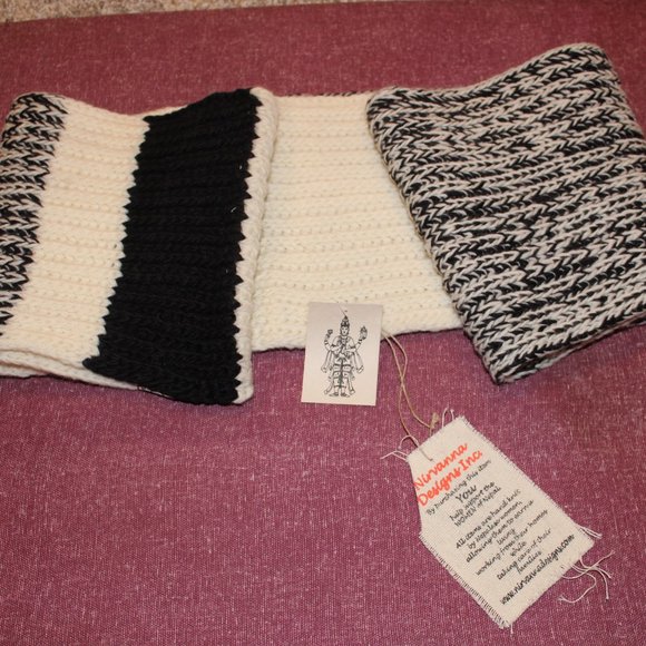 HM Nepali B&W Merino "Ivy League" Infinity Scarf - Picture 4 of 5